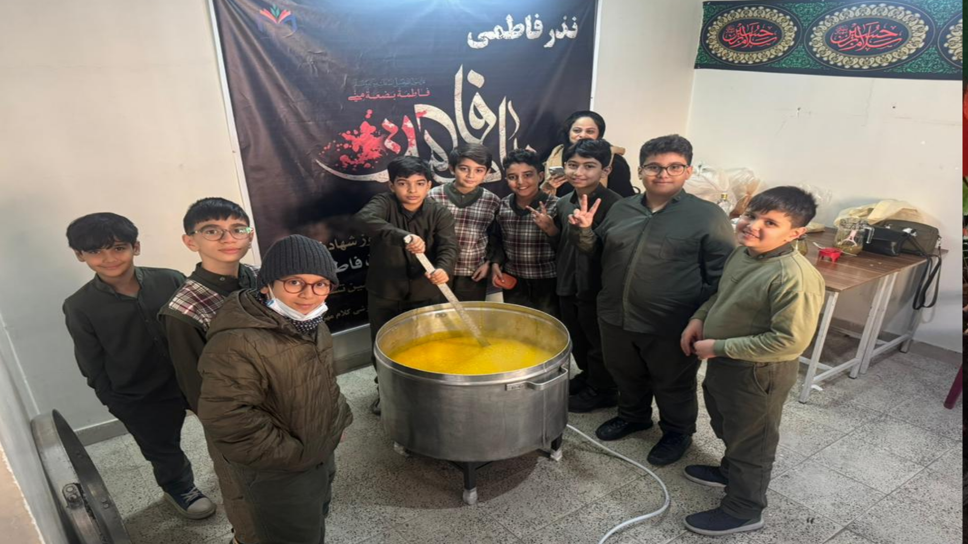 برگزاری مراسم ایام فاطمیه وپخت شعله زرد 